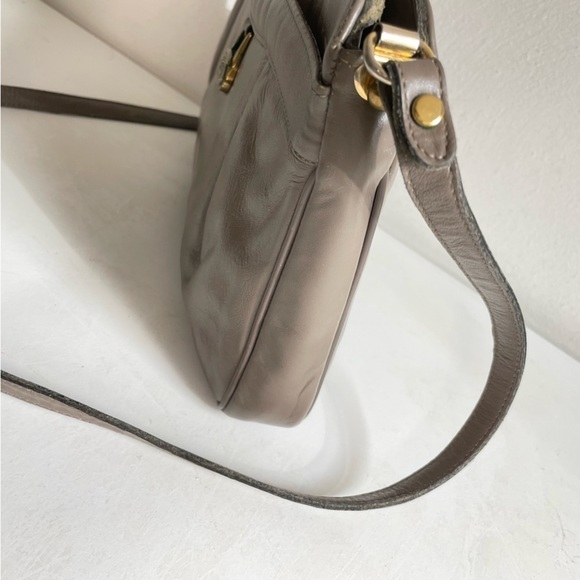 ETIENNE AIGNER Vintage Leather Bag Zipper Greige Taupe Minimalist - Picture 8 of 16